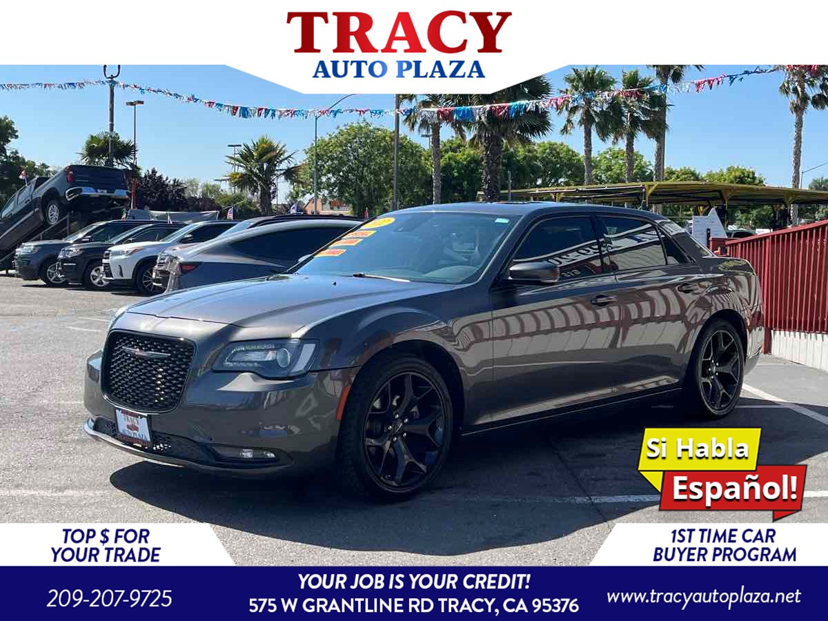 2022 Chrysler 300 S's photo