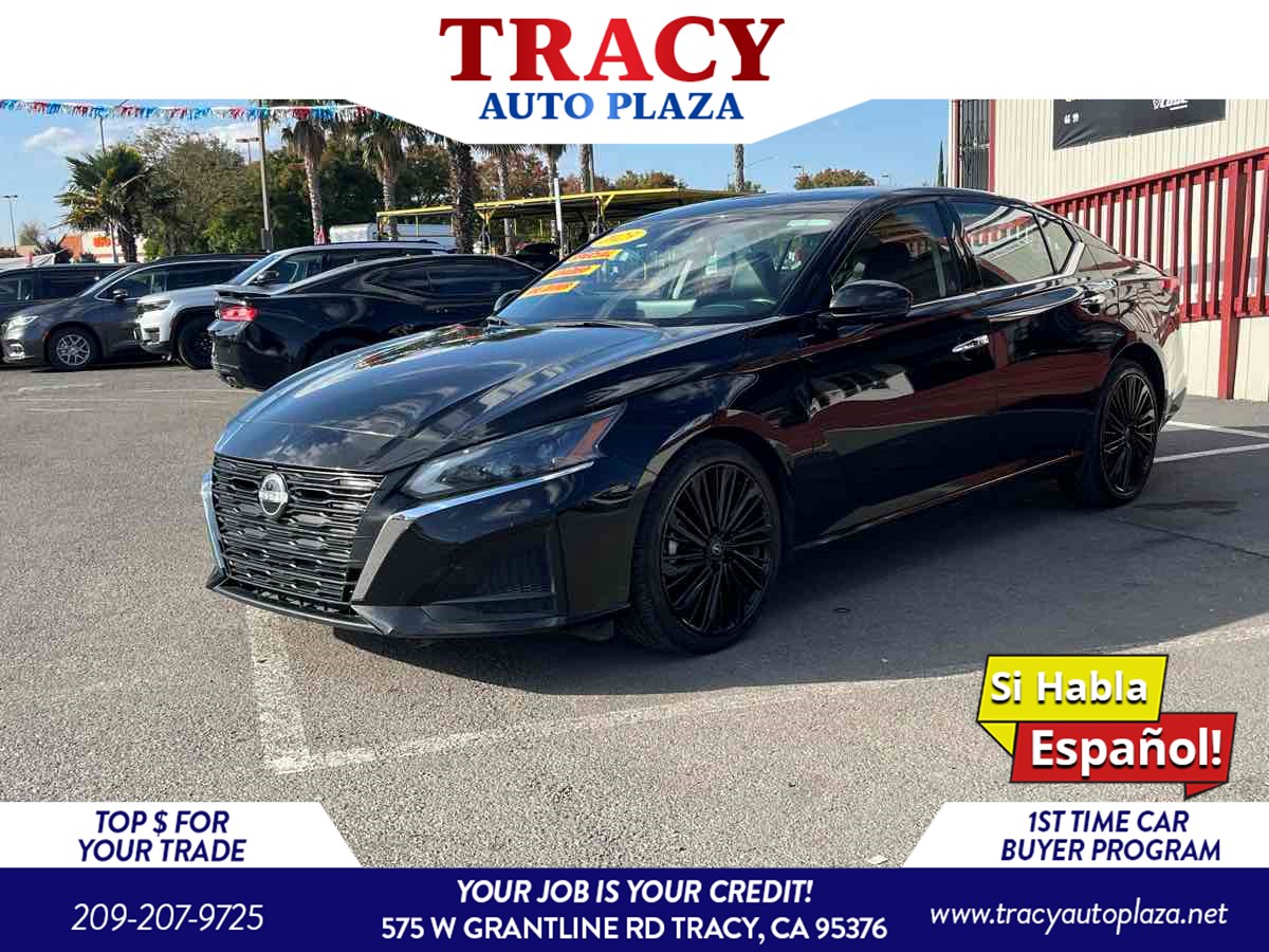 2023 Nissan Altima SL's photo