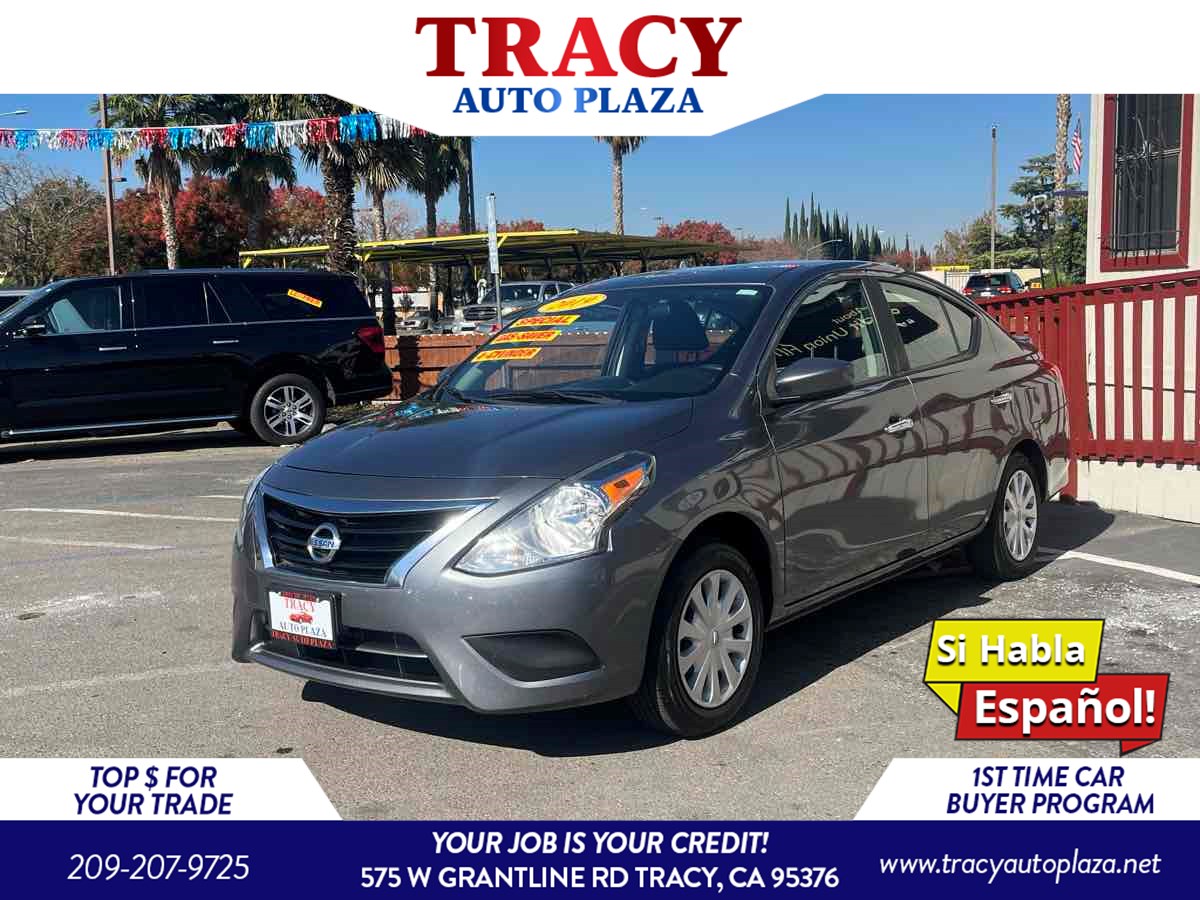 2019 Nissan Versa Sedan SV's photo