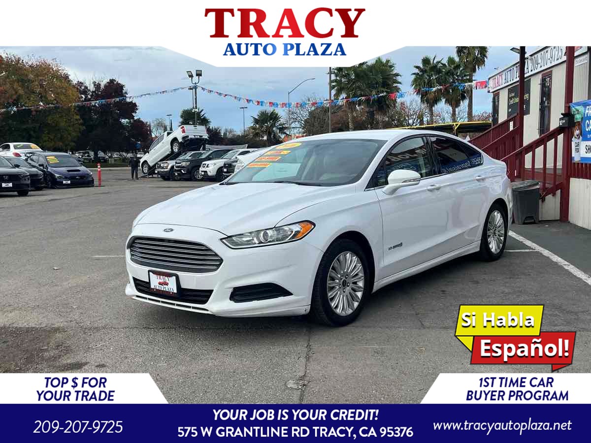 2016 Ford Fusion Hybrid SE's photo