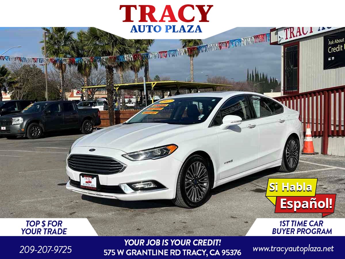 2017 Ford Fusion Hybrid Titanium's photo