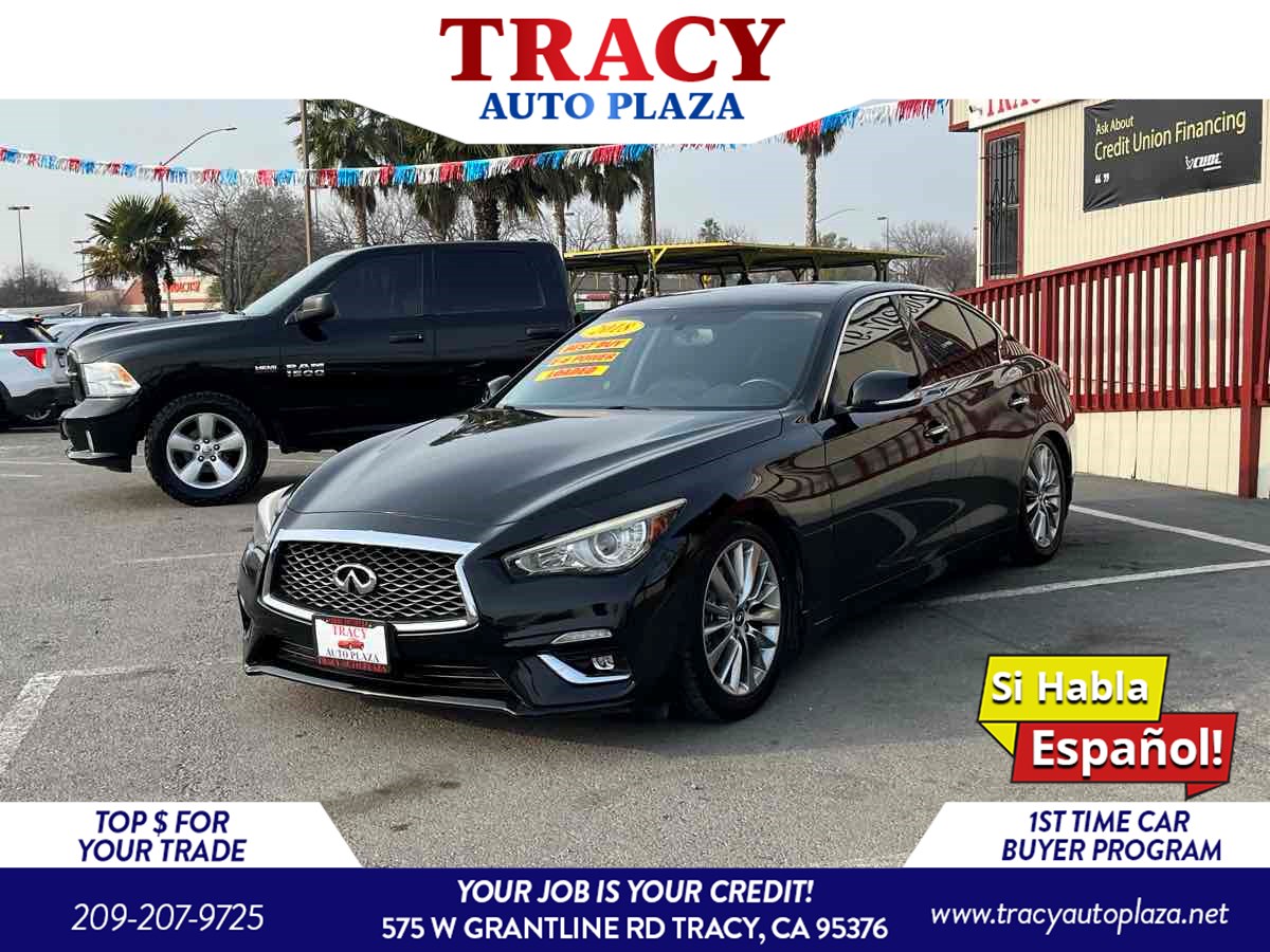 2018 INFINITI Q50 LUXE