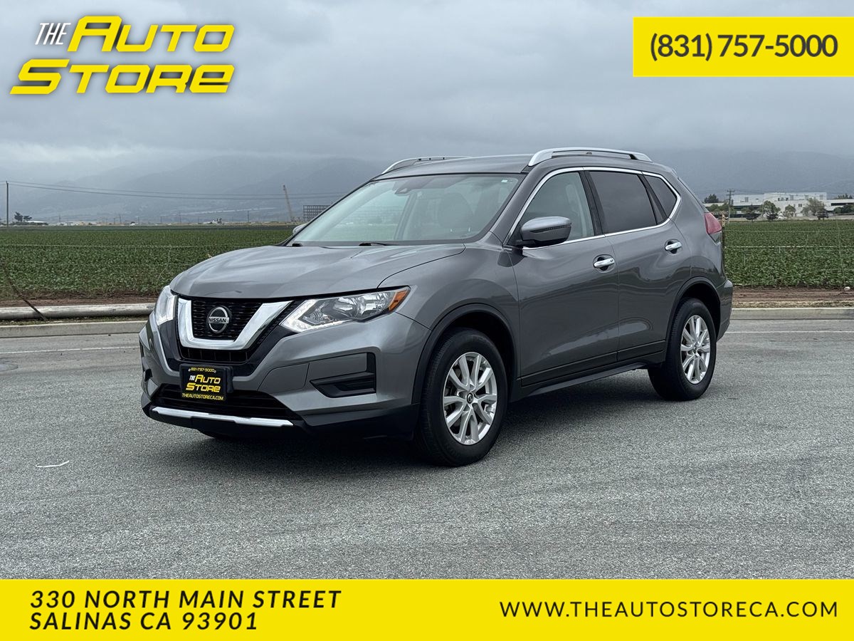 2019 Nissan Rogue SV's photo