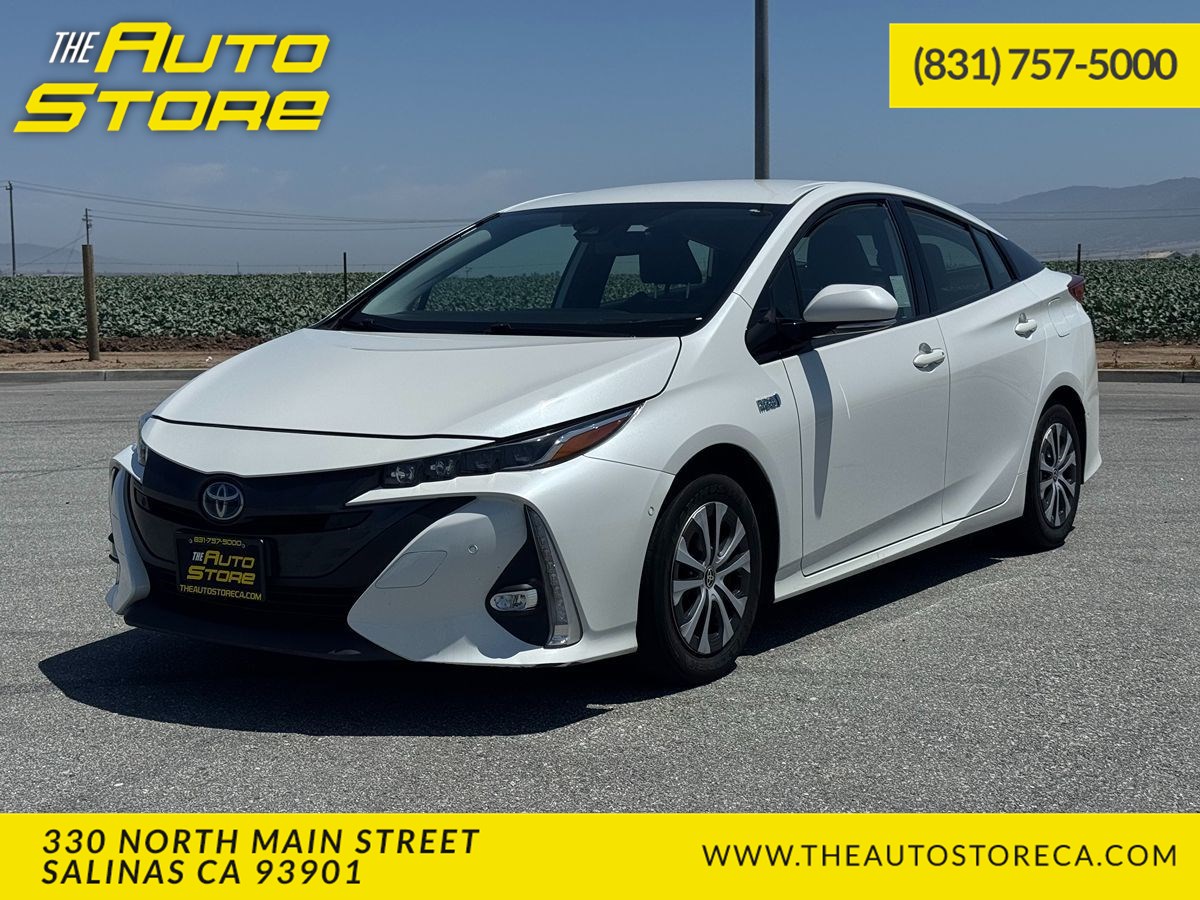 2020 Toyota Prius Prime Limited's photo