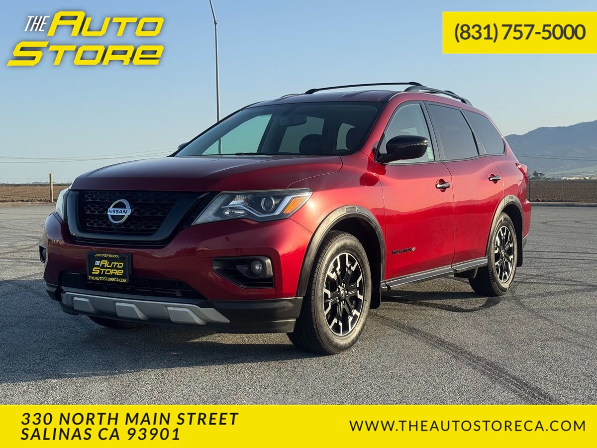 2020 Nissan Pathfinder SV