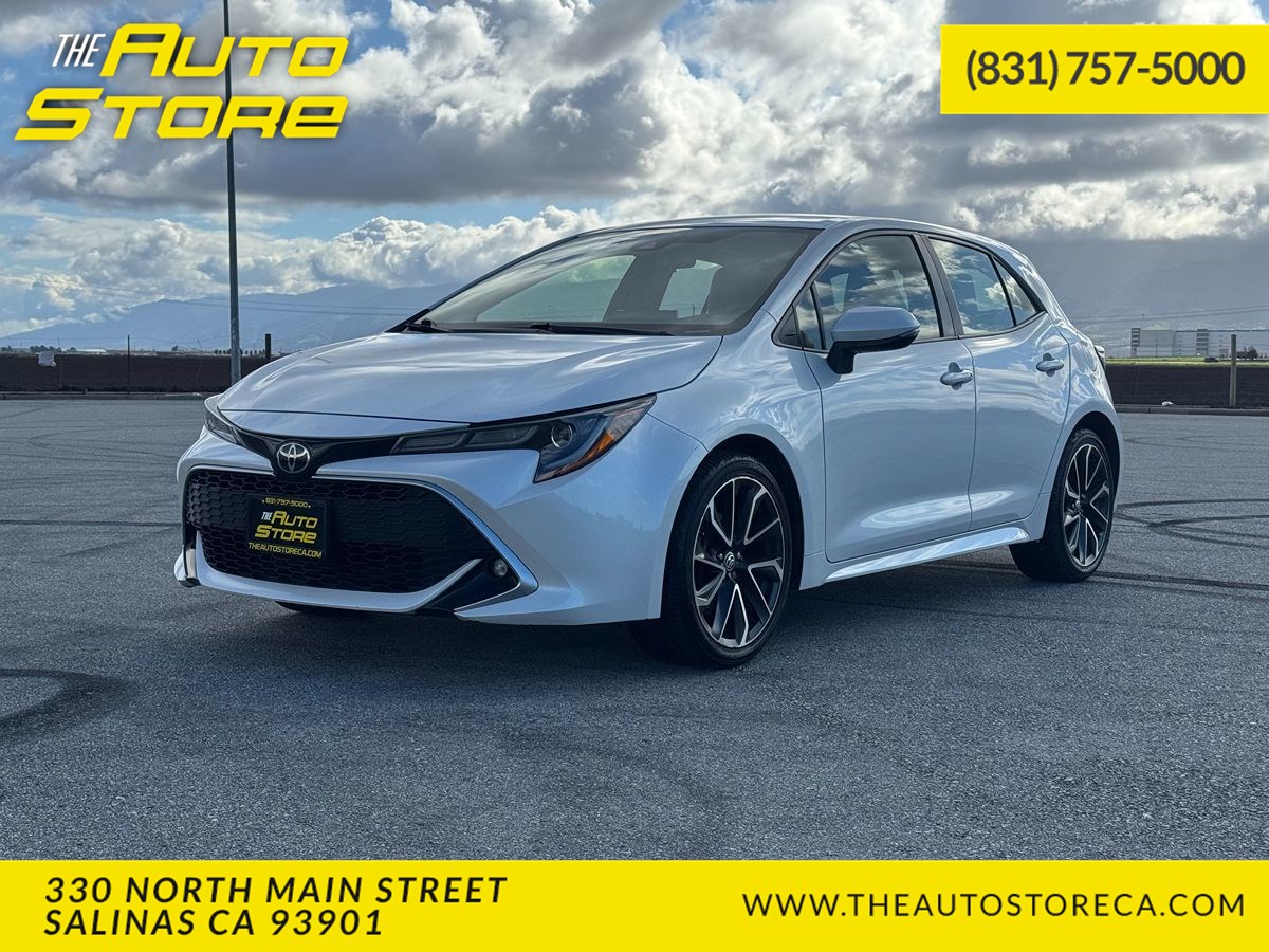 2021 Toyota Corolla Hatchback XSE's photo