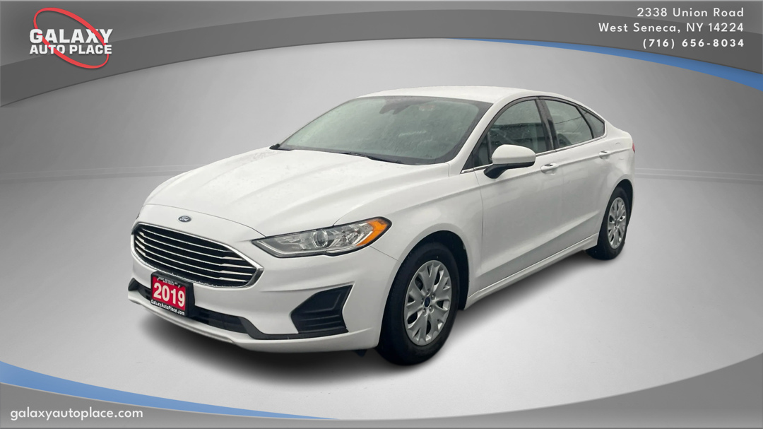 2019 Ford Fusion S's photo