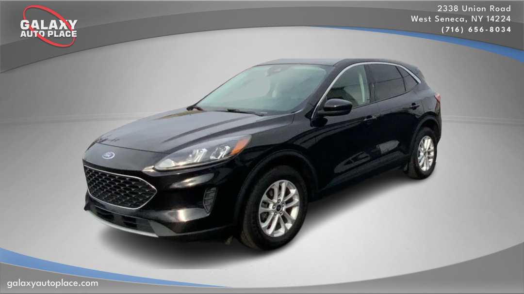 2021 Ford Escape SE's photo