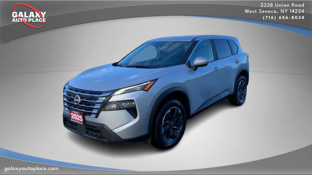 2025 Nissan Rogue SV's photo