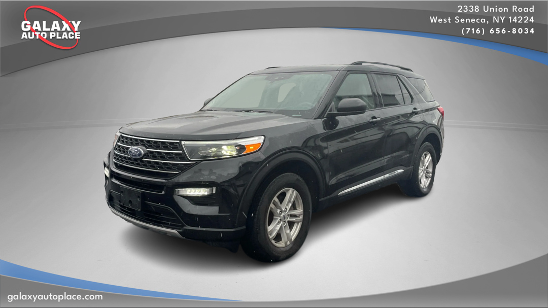2023 Ford Explorer XLT's photo