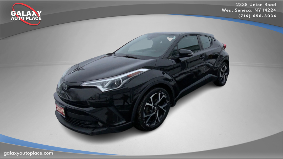 2018 Toyota C-HR XLE Premium's photo