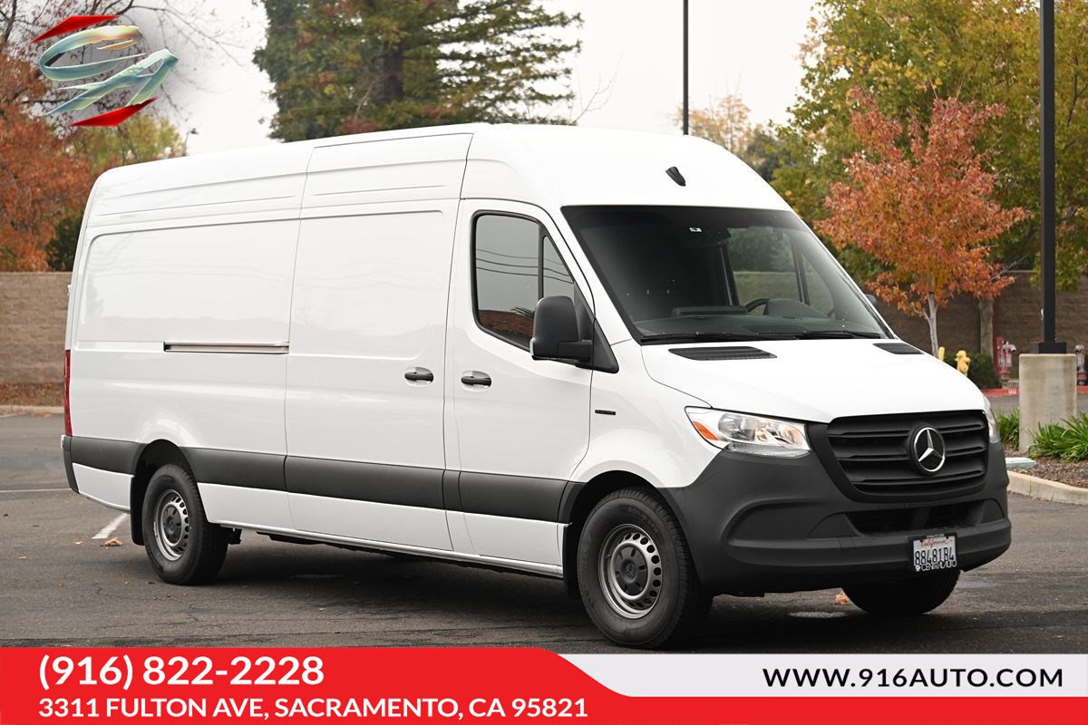 2024 Mercedes-Benz eSprinter Cargo Van Base's photo