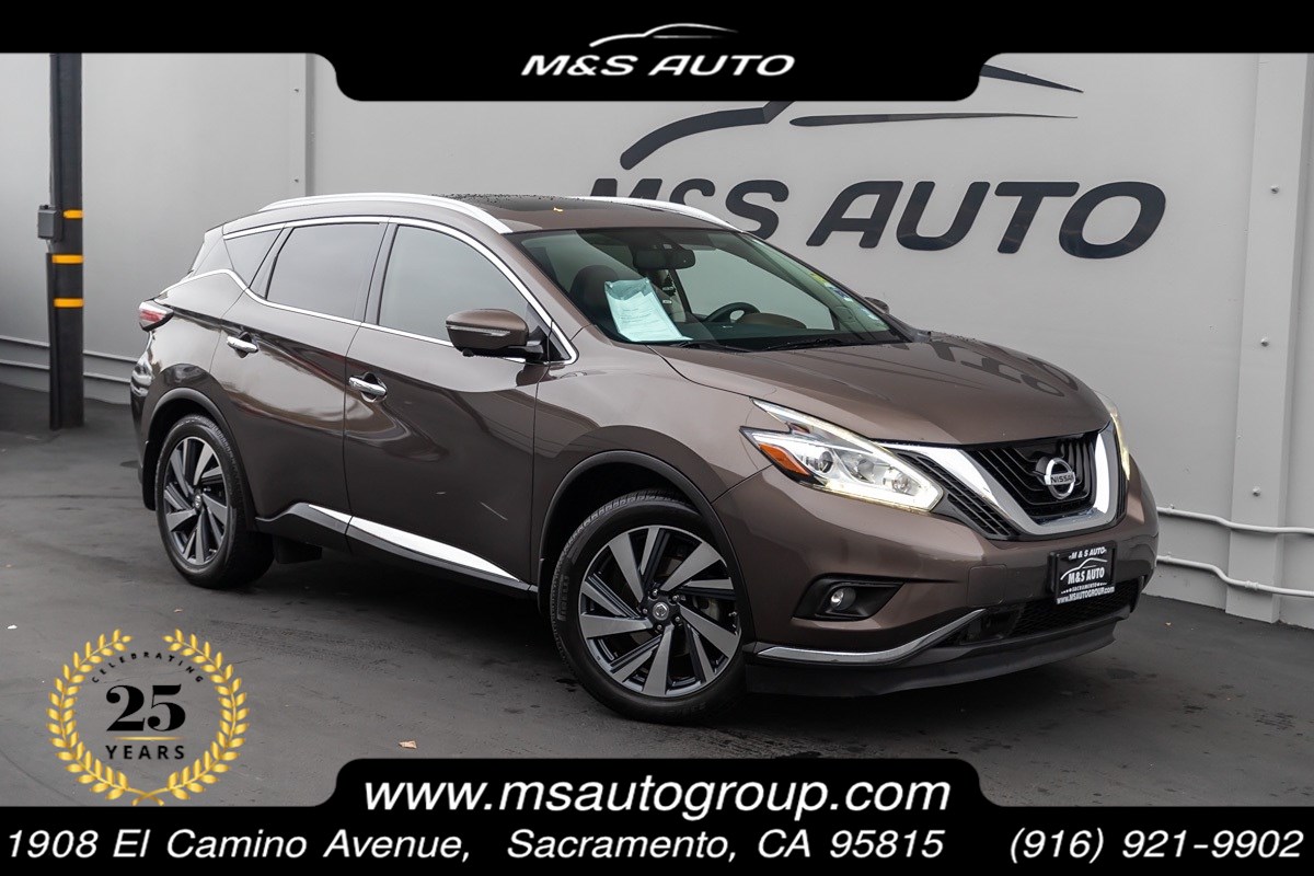 Nissan Murano's photo