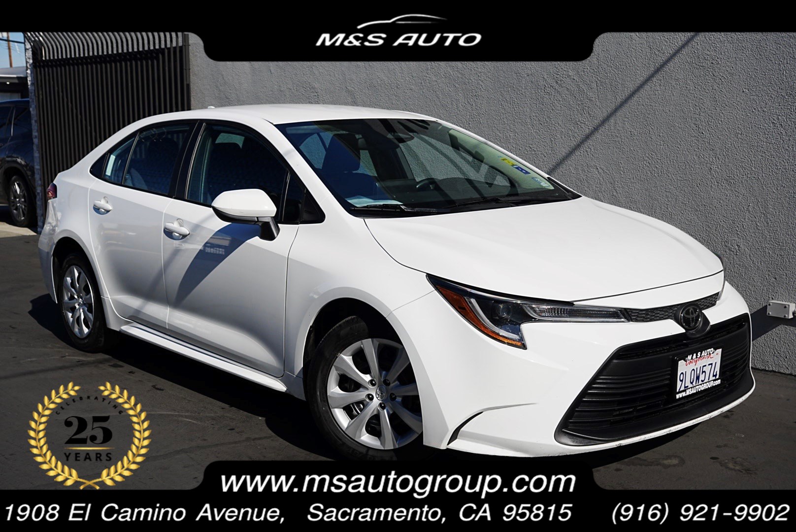 2024 Toyota Corolla LE's photo