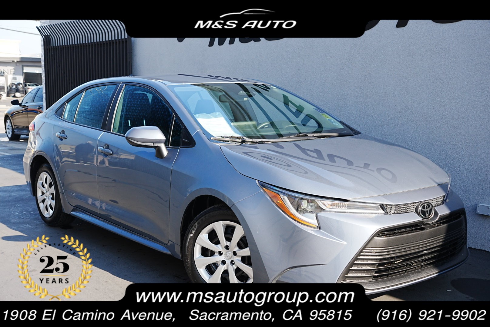 2024 Toyota Corolla LE's photo