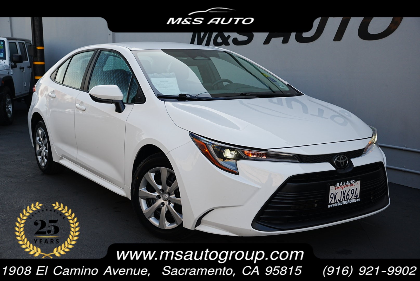 2024 Toyota Corolla LE's photo