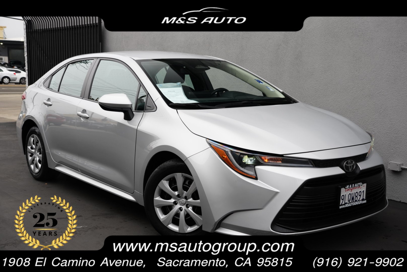 2024 Toyota Corolla LE's photo