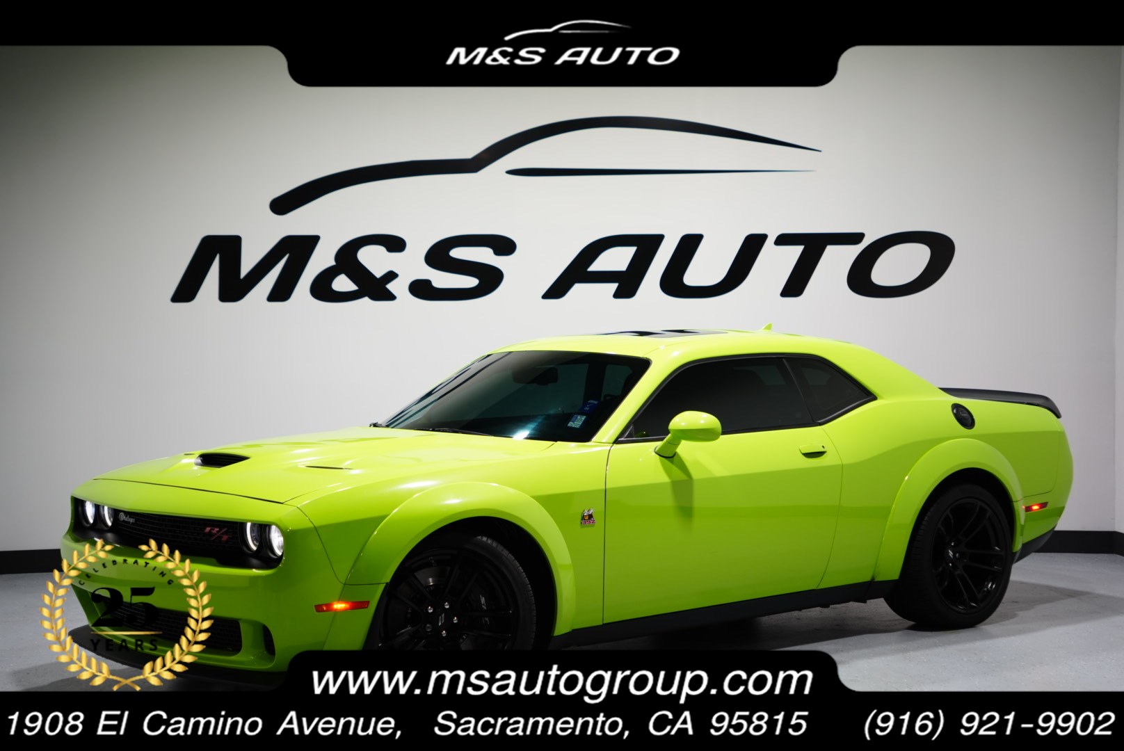 2023 Dodge Challenger R/T's photo