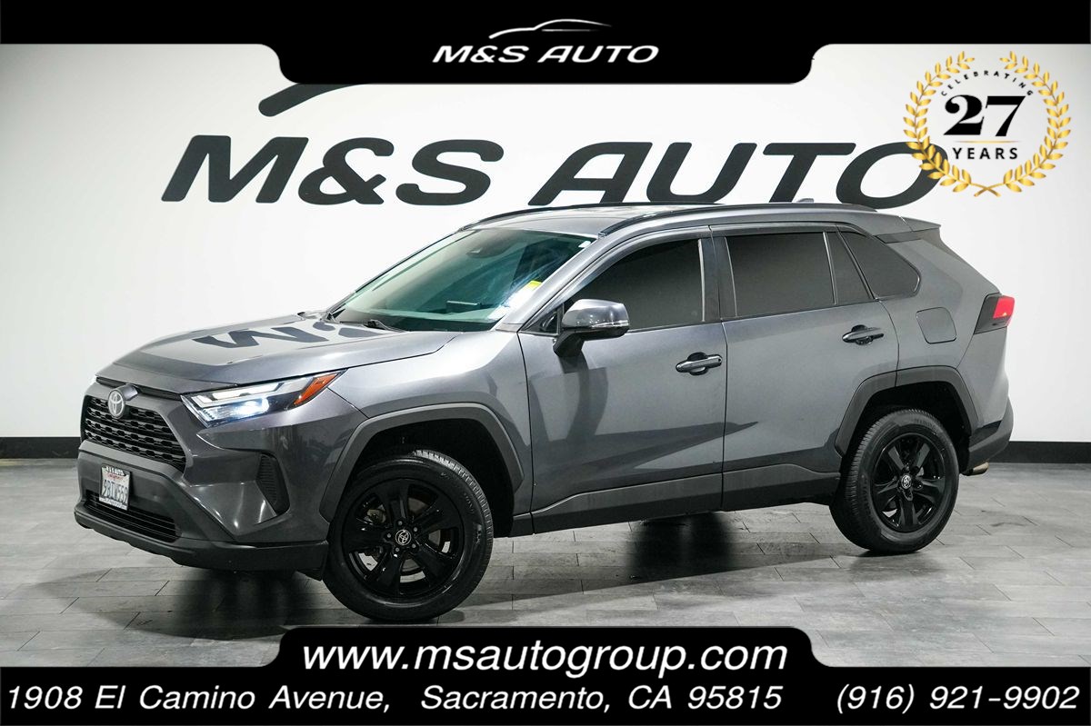 2022 Toyota RAV4 XLE