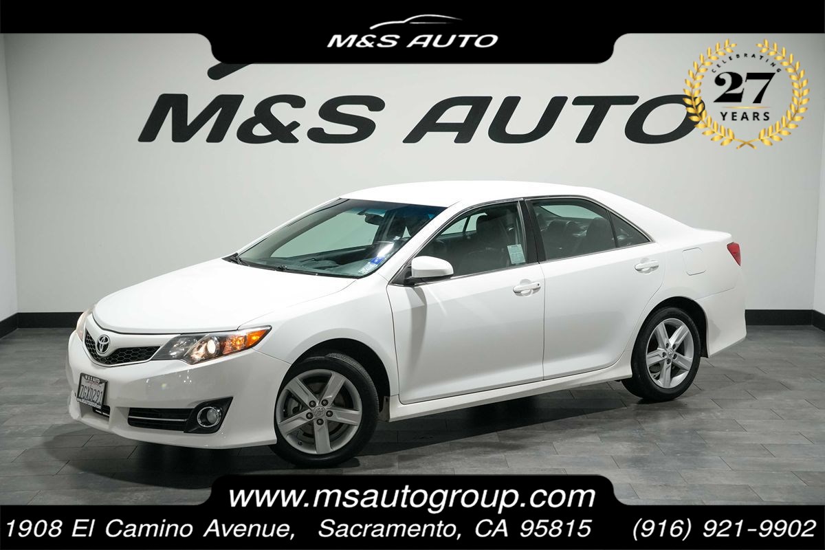2014 Toyota Camry SE