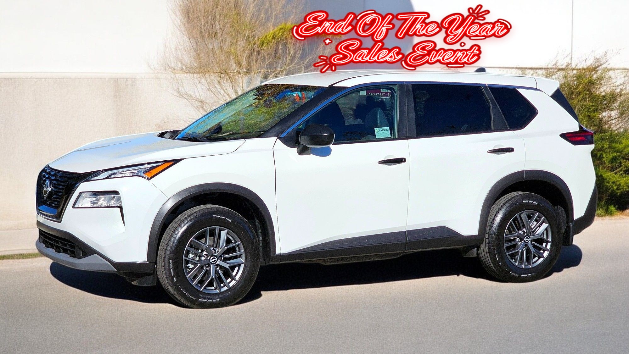 2023 Nissan Rogue S's photo