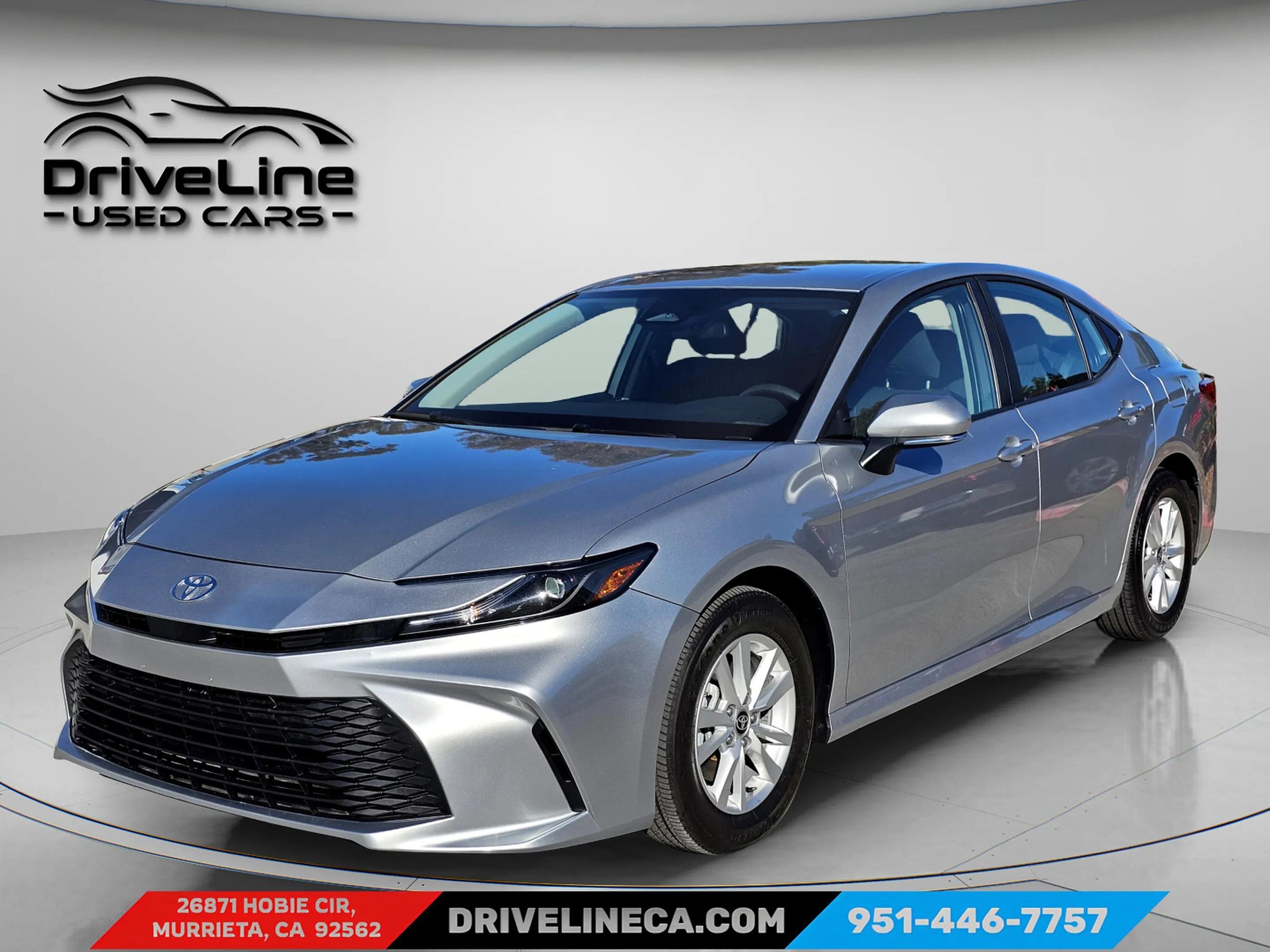 2025 Toyota Camry LE's photo