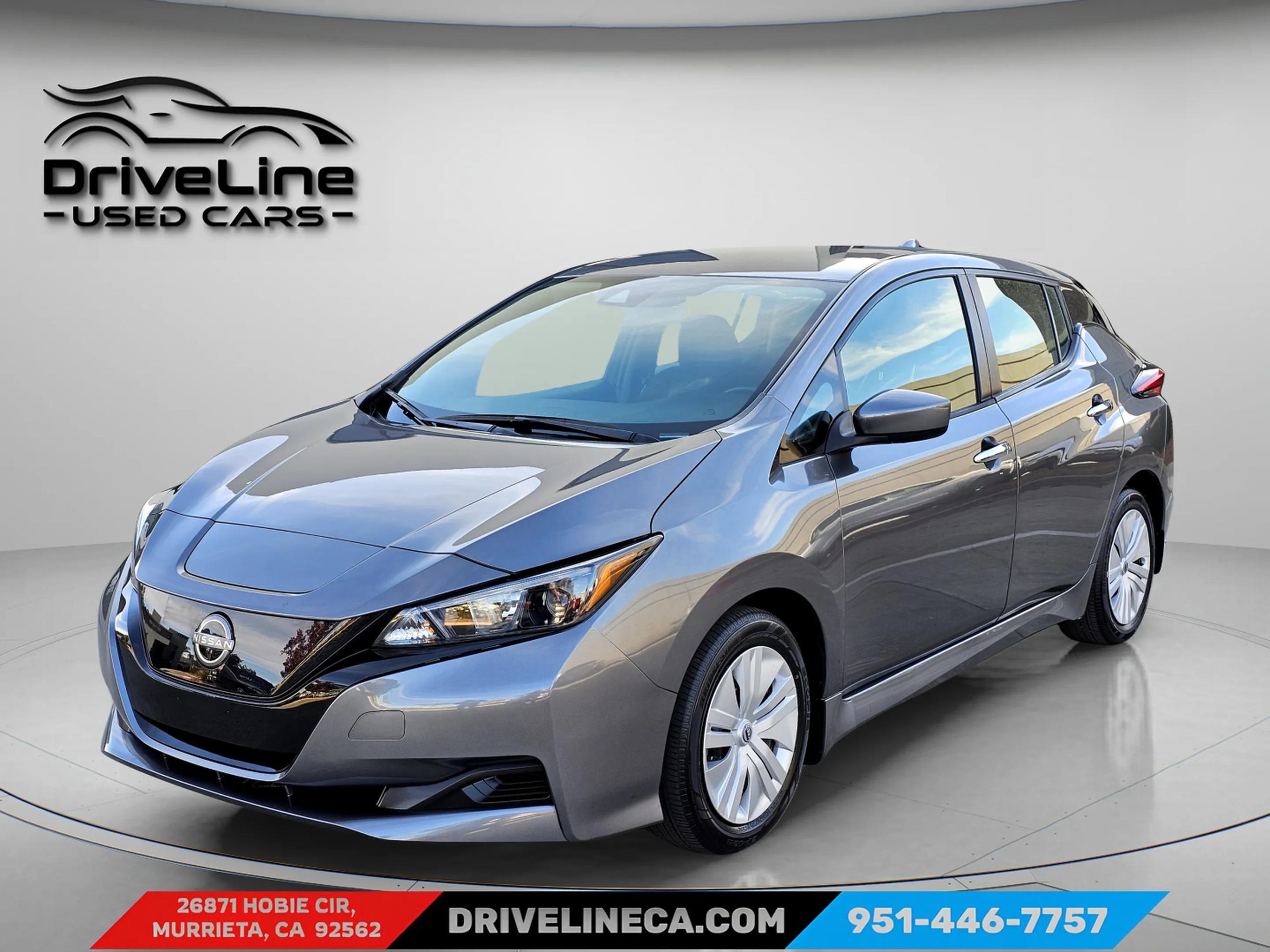 2025 Nissan Leaf S's photo