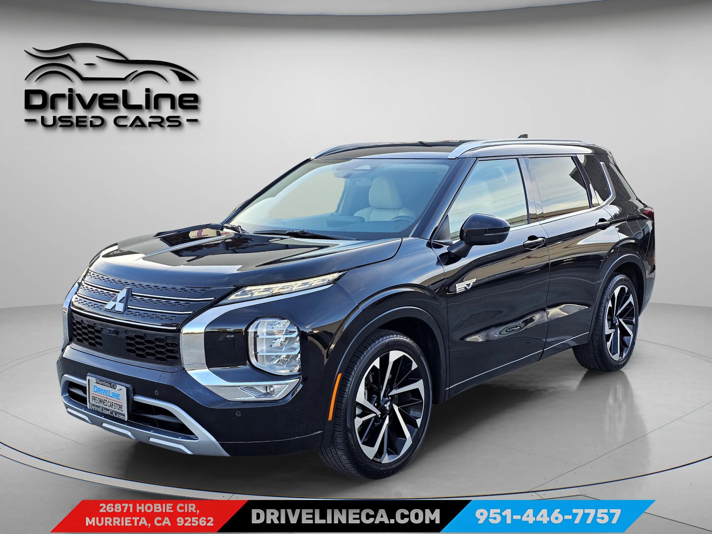 2024 Mitsubishi Outlander Plug-in Hybrid Platinum Edition's photo