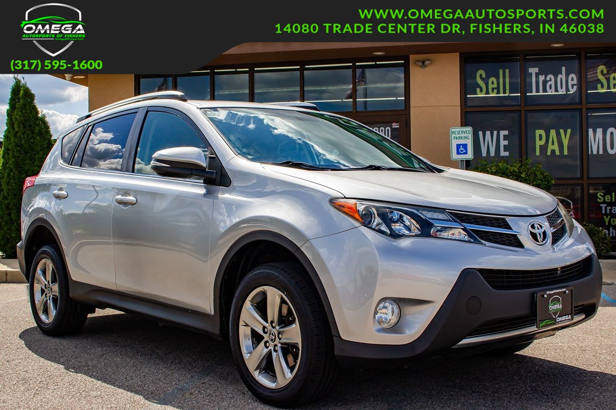 2015 Toyota RAV4 XLE's photo