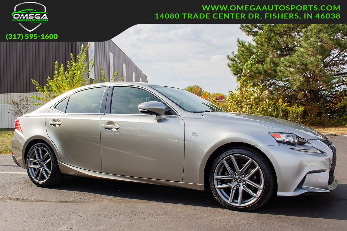2015 Lexus IS 250's photo