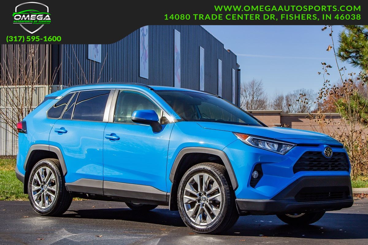2021 Toyota RAV4 XLE Premium's photo
