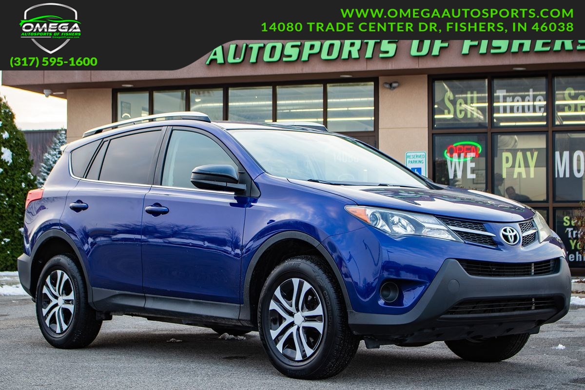 2015 Toyota RAV4 LE's photo