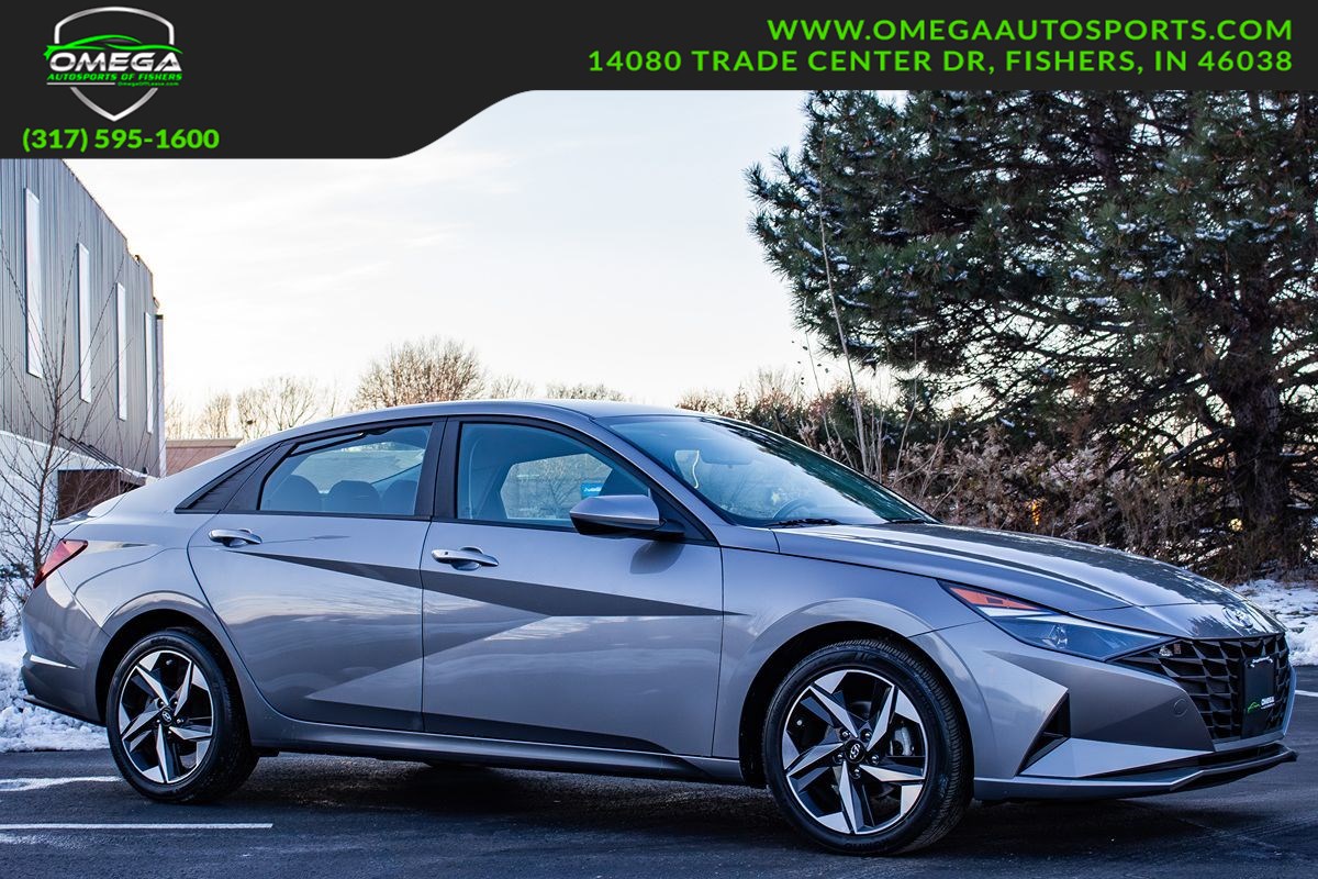 2023 Hyundai Elantra SEL's photo