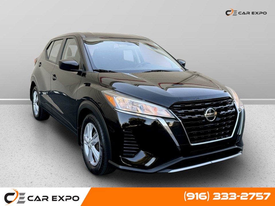 2021 Nissan Kicks S's photo