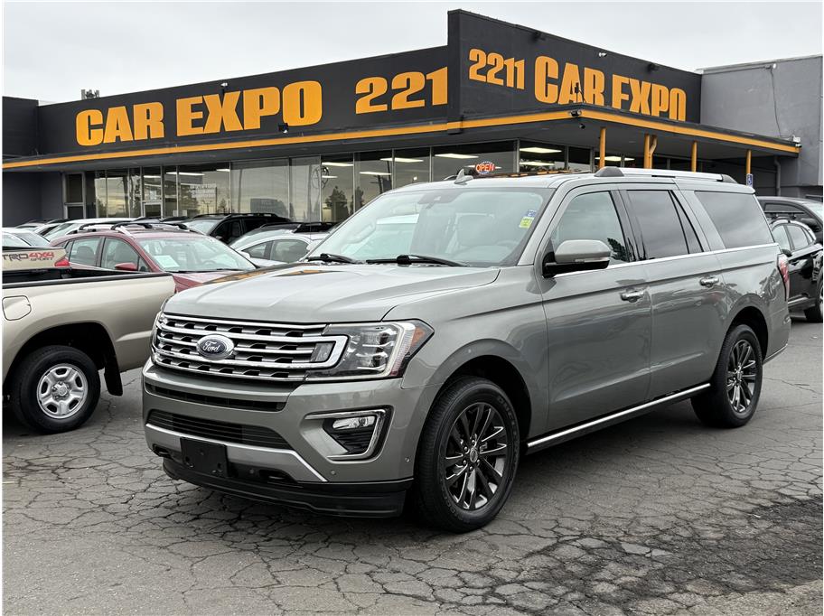 2019 Ford Expedition Limited's photo