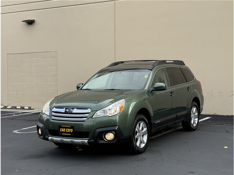 2014 Subaru Outback 2.5i Limited's photo