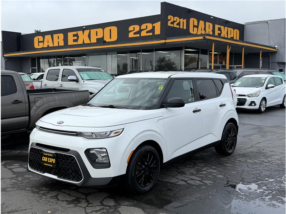 2020 Kia Soul LX's photo