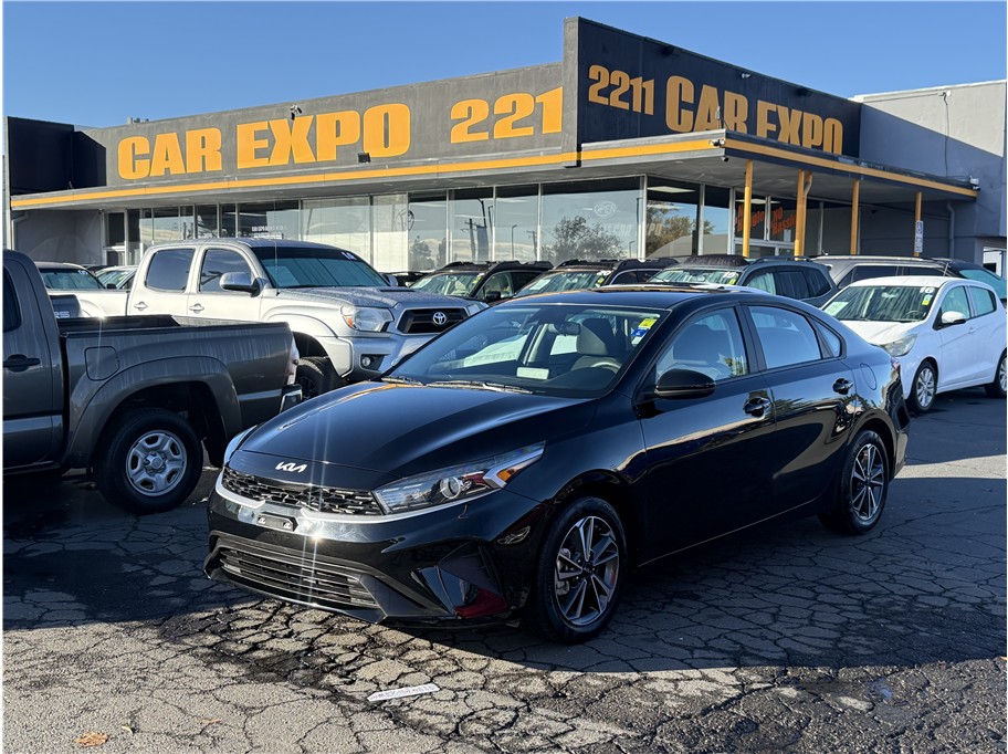 2022 Kia FORTE LXS's photo