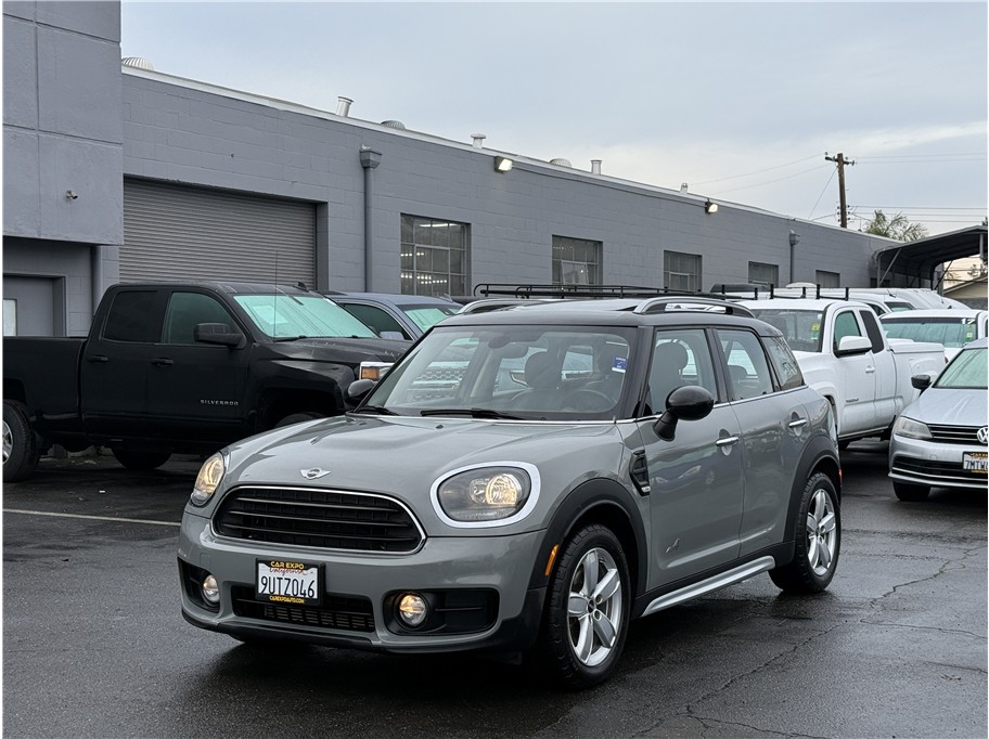 2017 MINI Countryman Base's photo