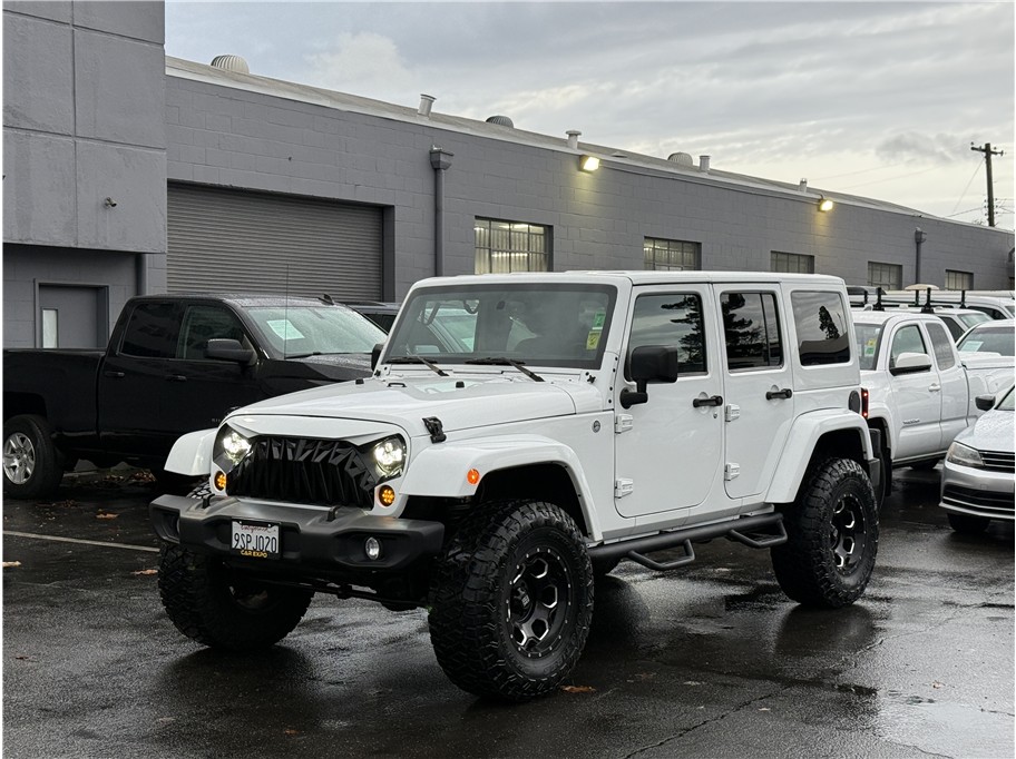 2013 Jeep Wrangler Unlimited Sahara's photo