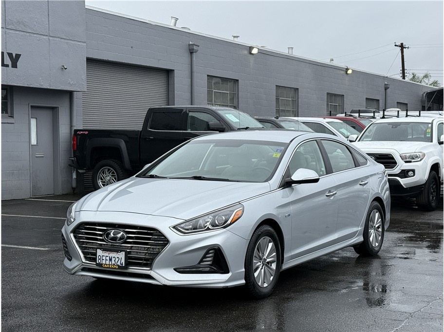 2018 Hyundai Sonata Hybrid SE's photo