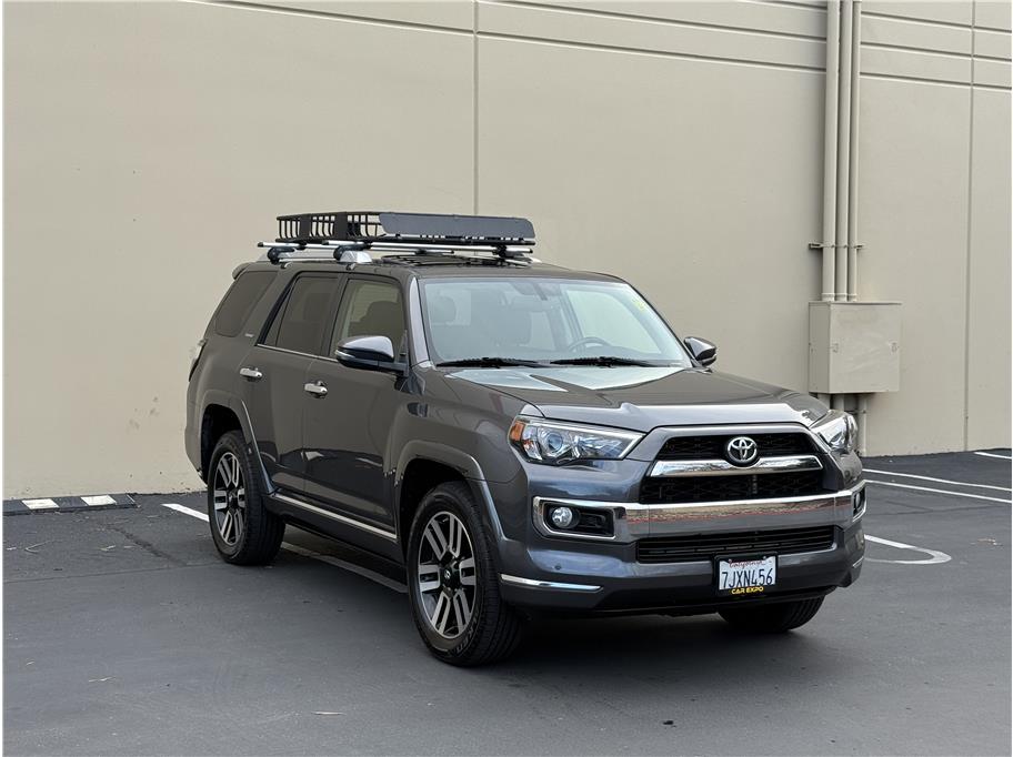 2015 Toyota 4Runner Limited's photo