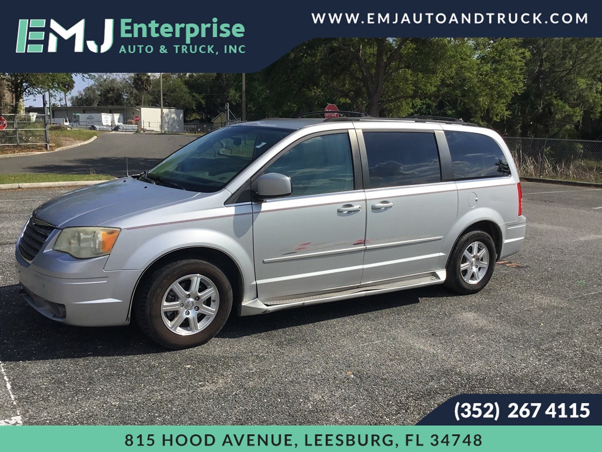 2008 Chrysler Town & Country