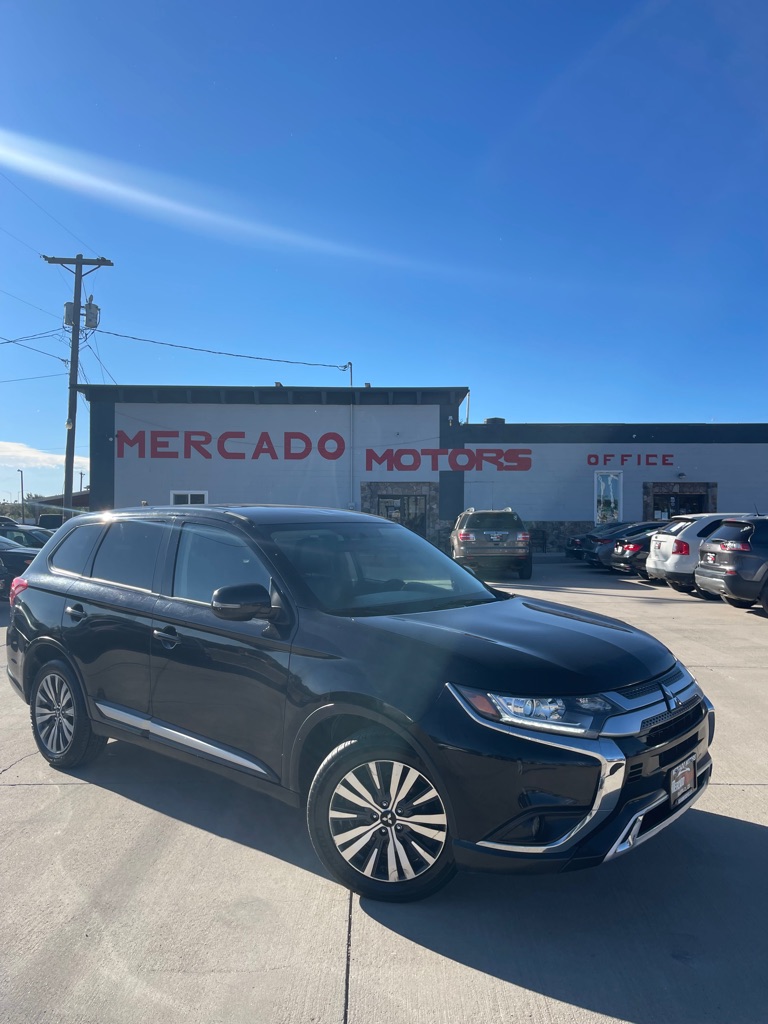 2019 Mitsubishi Outlander SE's photo