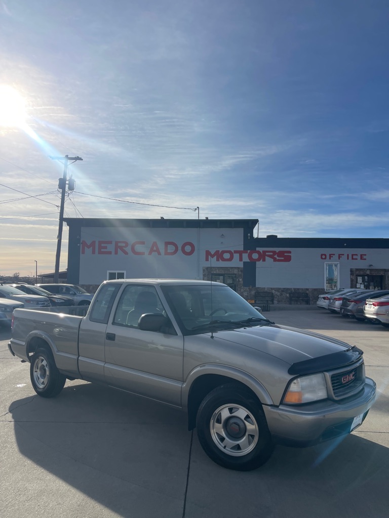 2001 GMC Sonoma SLS's photo