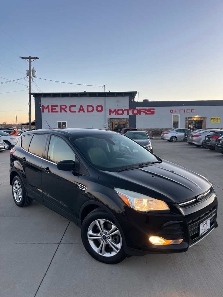 2016 Ford Escape SE's photo