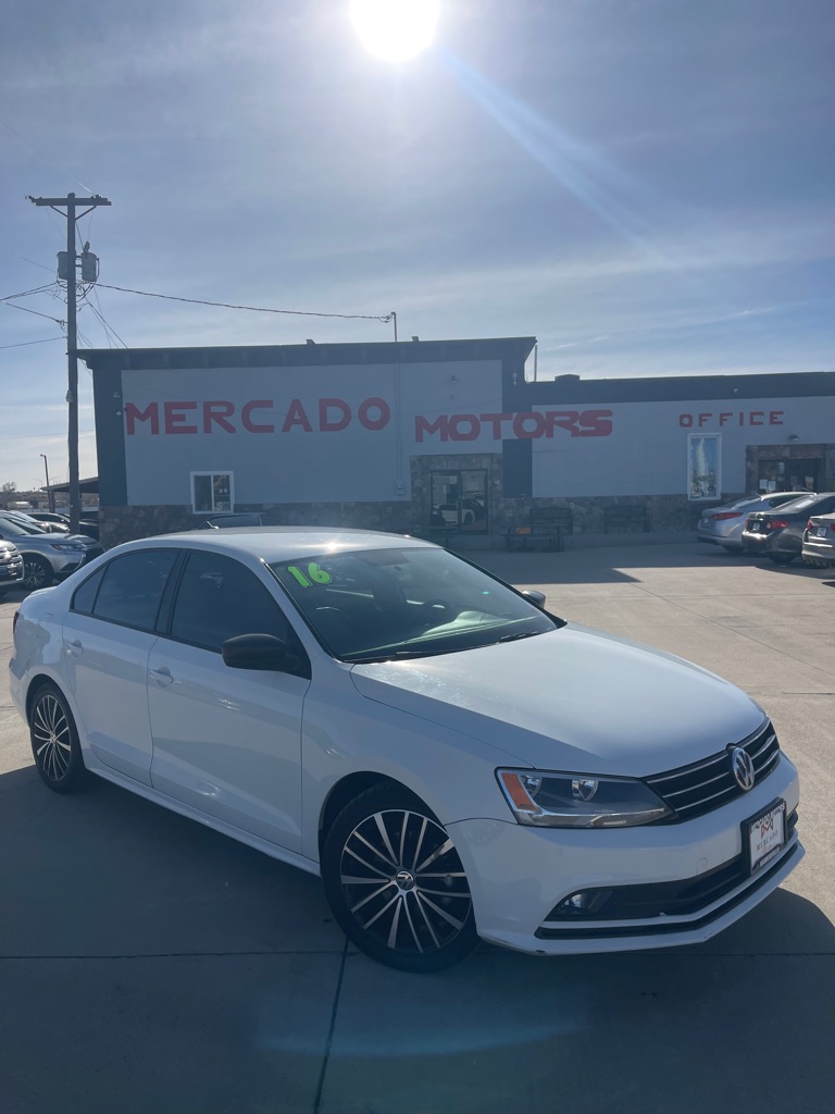 2016 Volkswagen Jetta Sport's photo