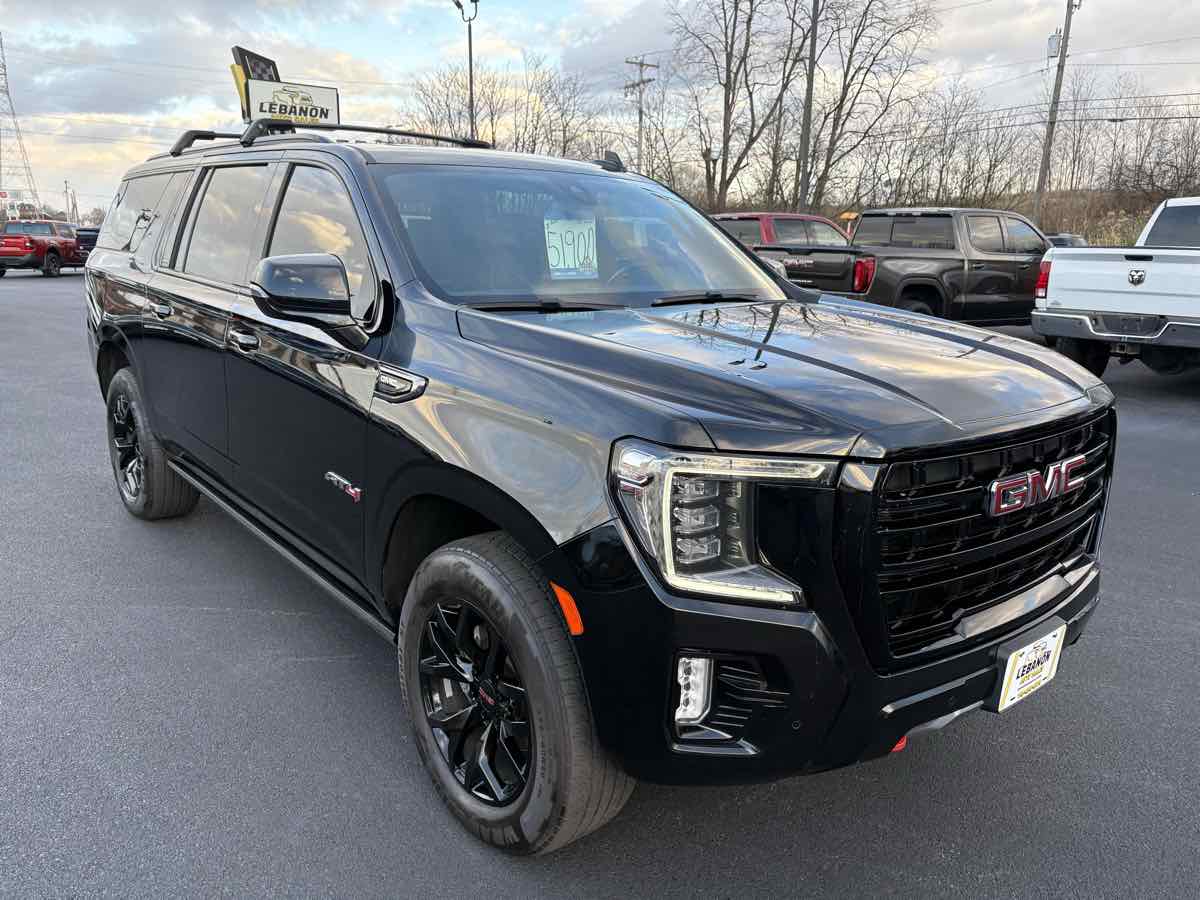 2022 GMC Yukon XL AT4's photo