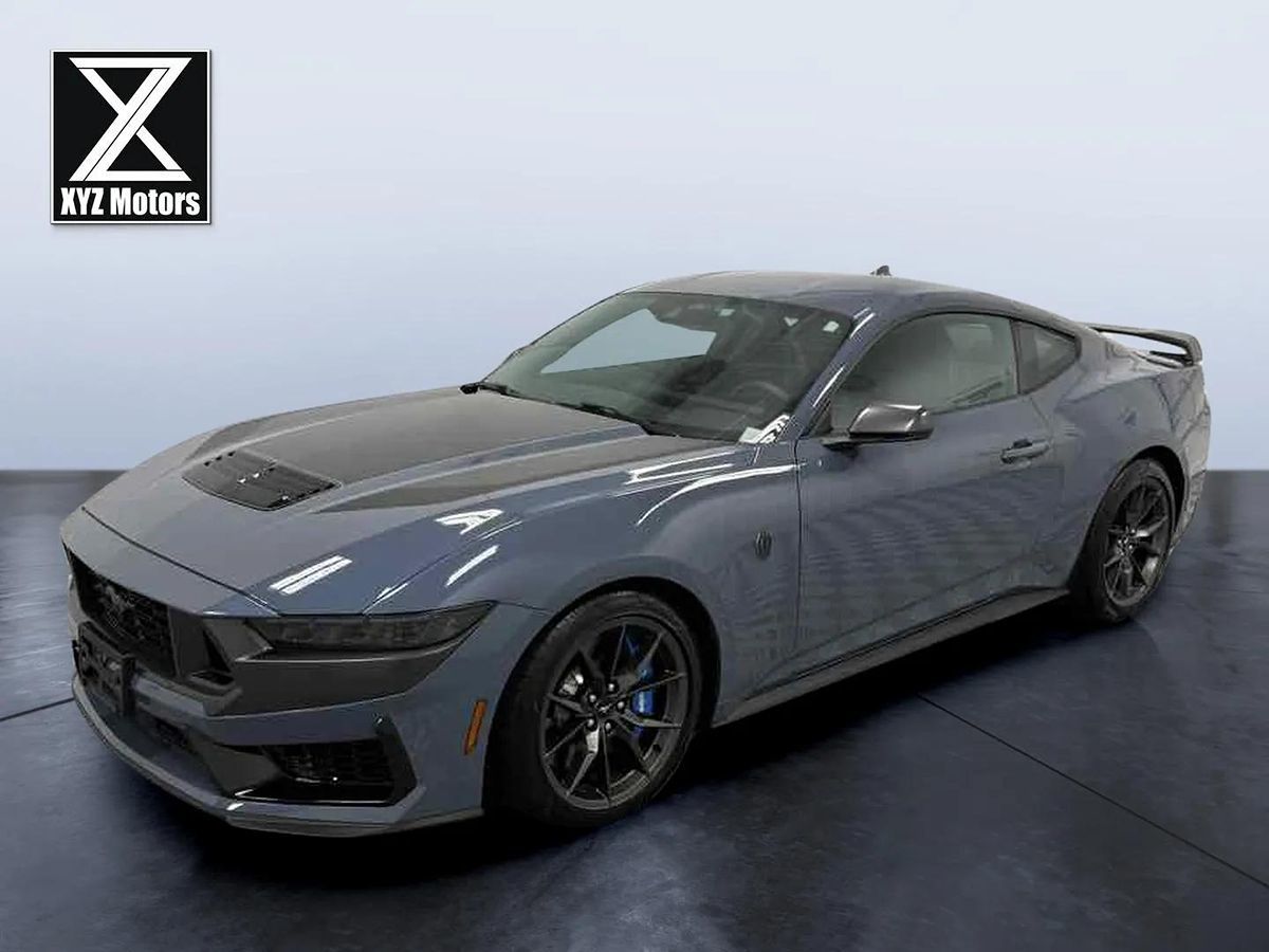2024 Ford Mustang Dark Horse's photo