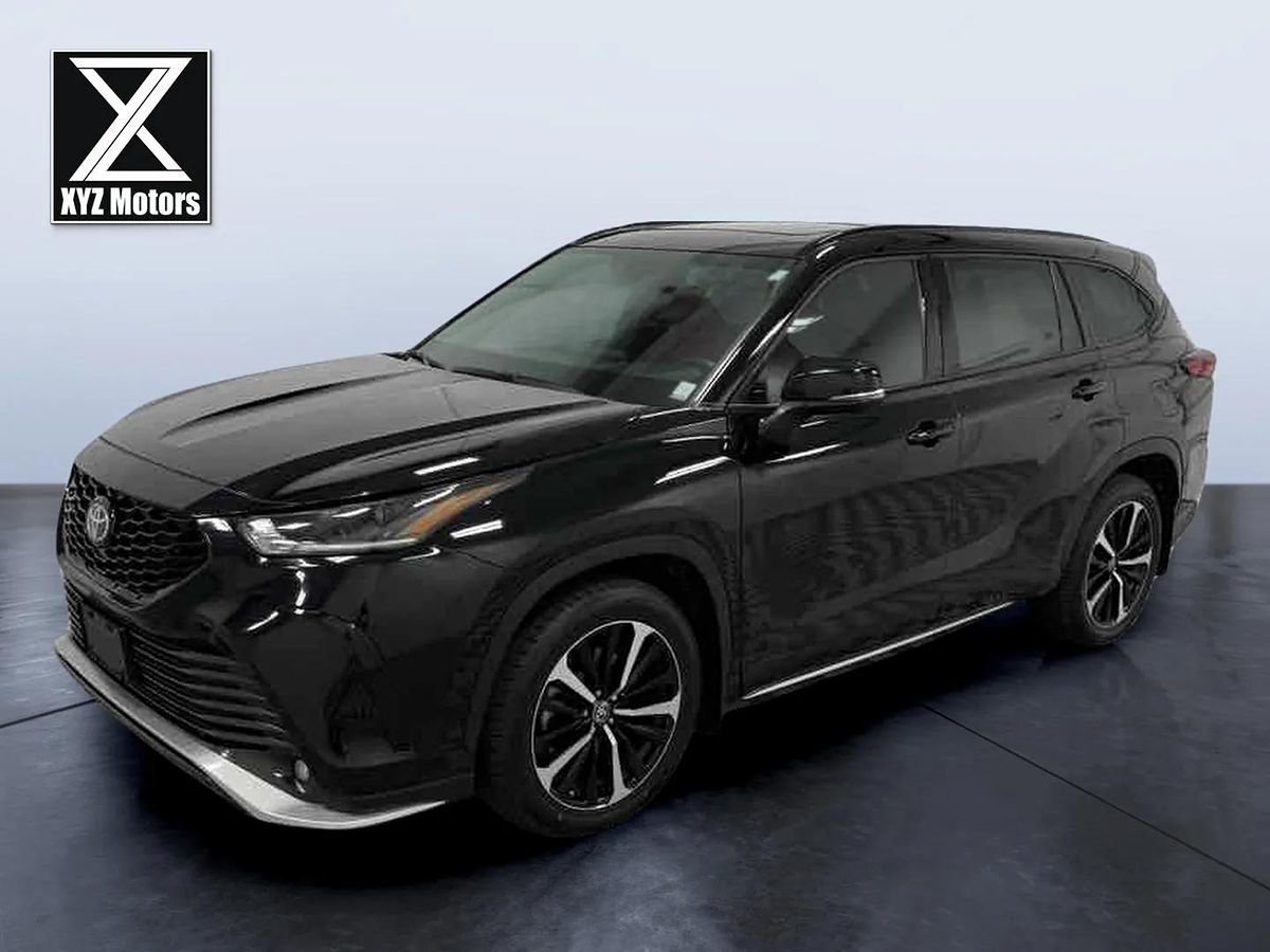 2022 Toyota Highlander XSE's photo